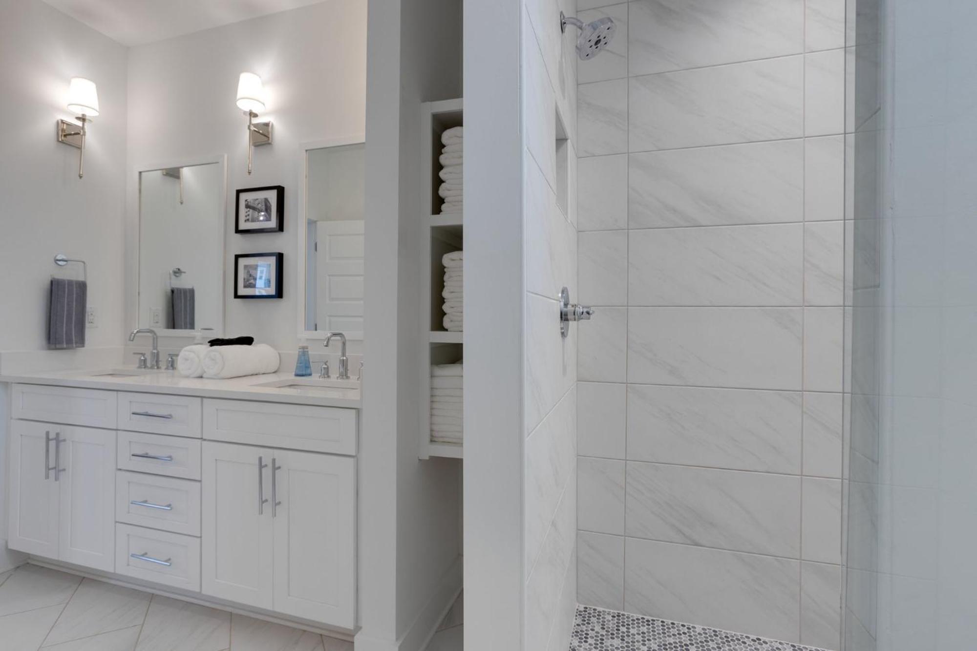 Modern Townhome, 10Min To Downtown! 8Min To Grand Ole Opry! Sleeps 8! Nashville Dış mekan fotoğraf