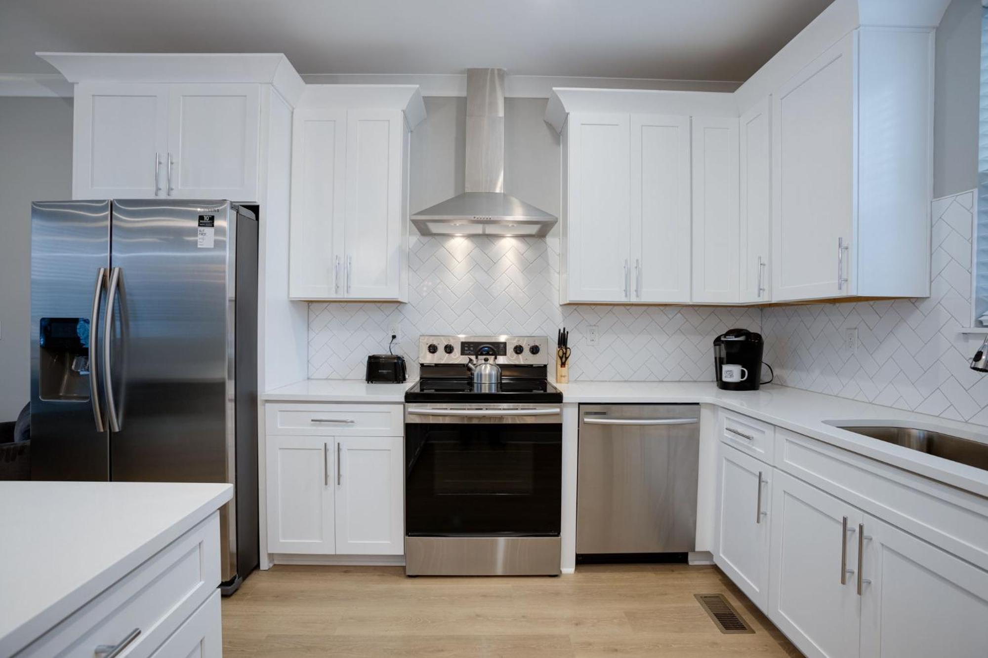 Modern Townhome, 10Min To Downtown! 8Min To Grand Ole Opry! Sleeps 8! Nashville Dış mekan fotoğraf